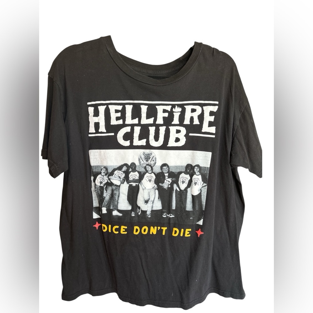 ☑️NETFLIX STRANGER THINGS - Black Tee